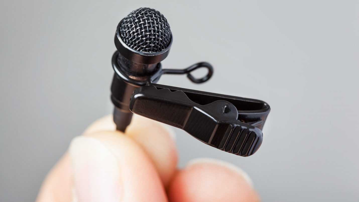 10 лучших петличных микрофонов